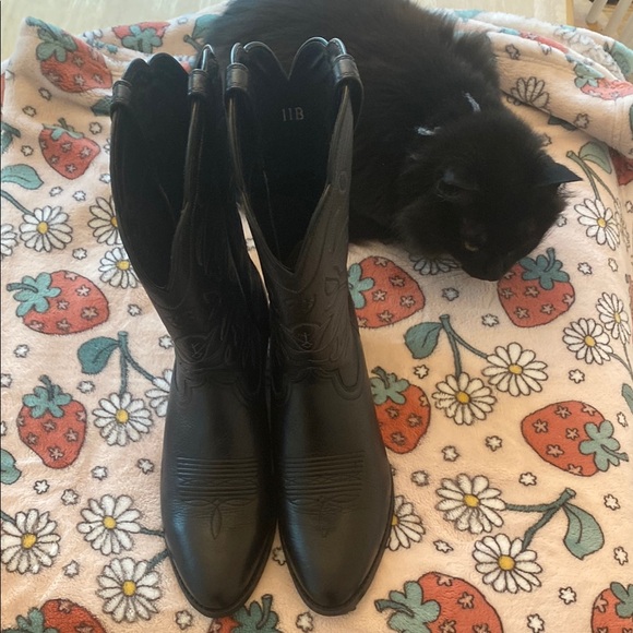 Black Western Cowboy Boots - Picture 5 of 6